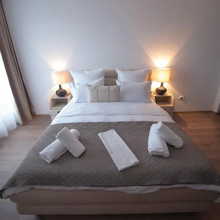 Garden Residence- Oaza Ta De Relaxare Nu Doar Inainte Sau Dupa Zbor Apartmán